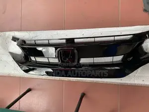 Honda Civic 2020 Top Grille.