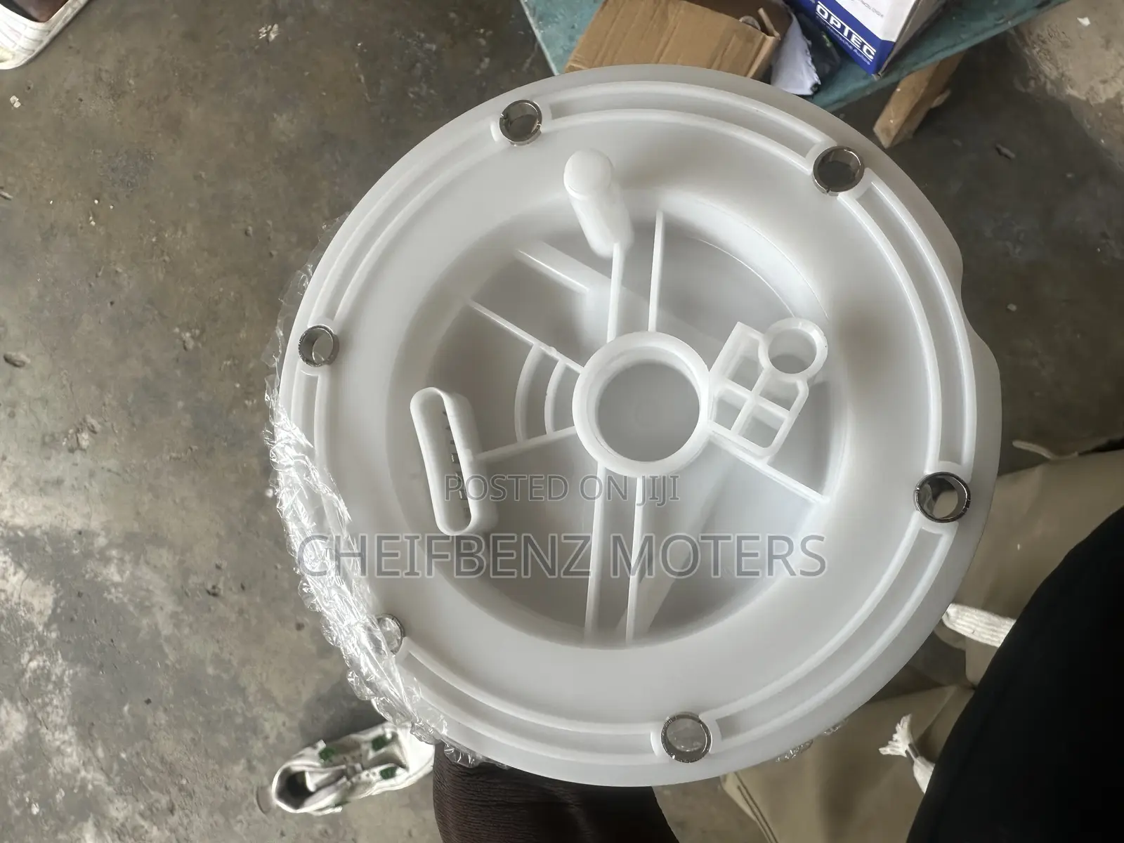 Mercedes Benz C300 2010-2014 Electric Fuel Pump and Parts