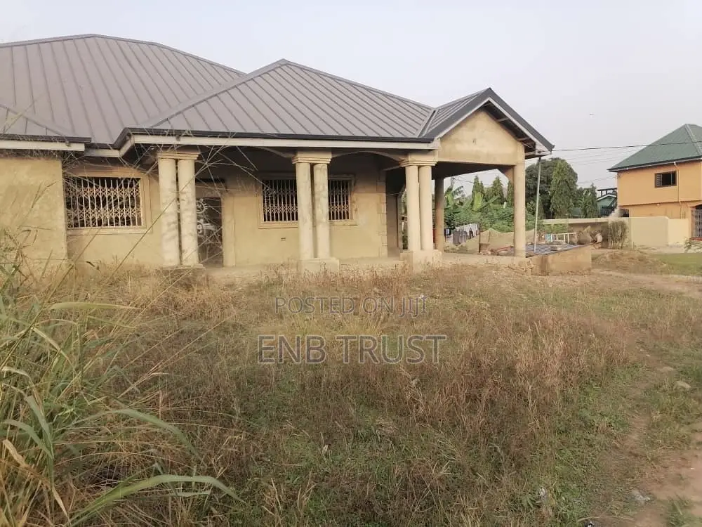 3 Bedrms on 130x100 Size of Plot for Sale at Amasaman