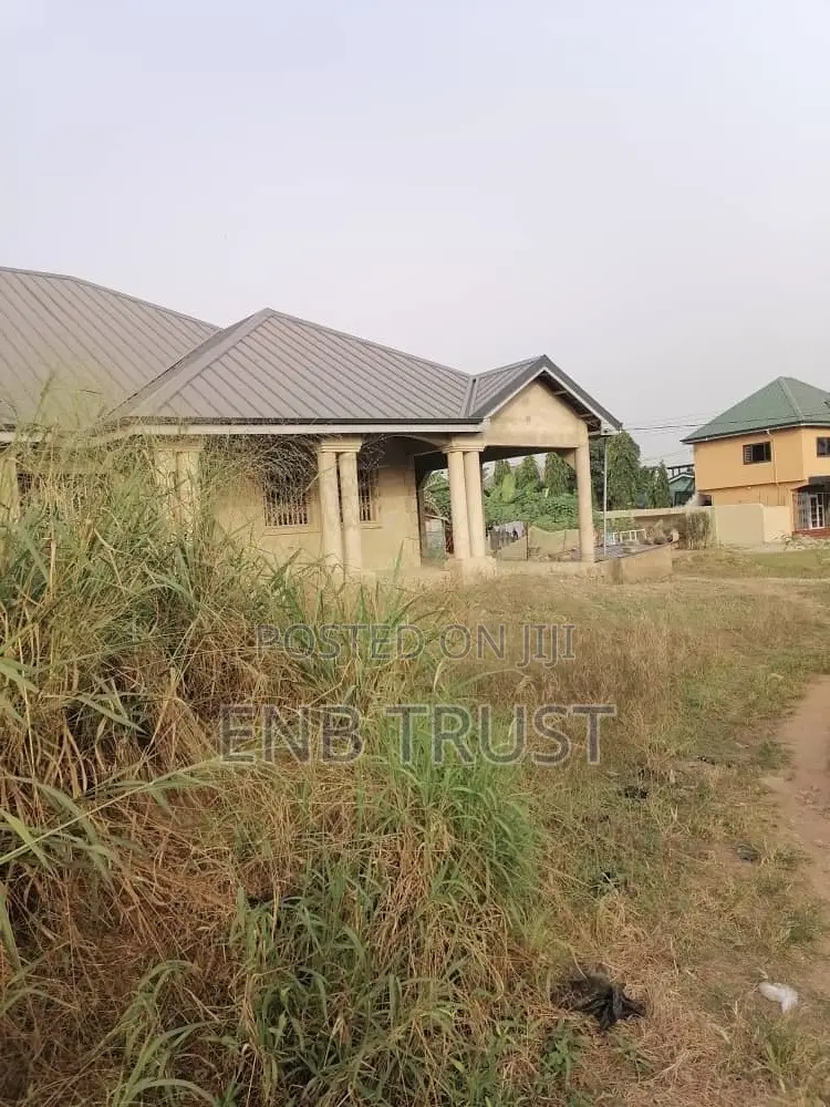 3 Bedrms on 130x100 Size of Plot for Sale at Amasaman