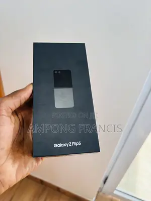 New Samsung Galaxy Z Flip 5 256 GB Black