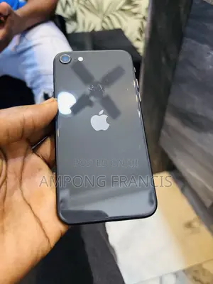 Apple iPhone SE (2020) 64 GB Black