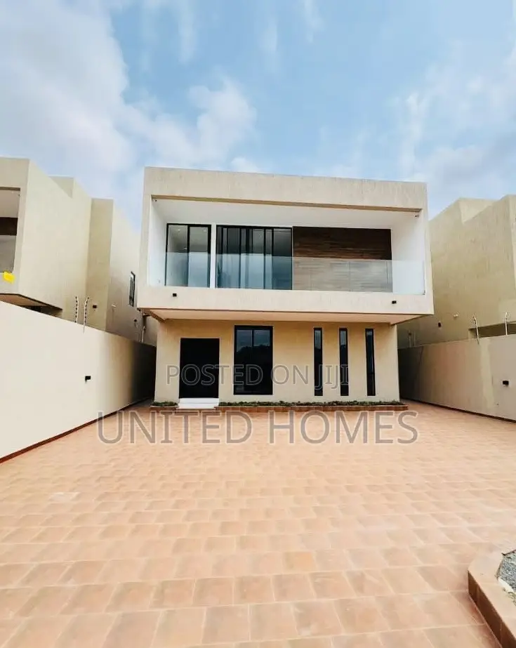3bdrm House in East Legon for rent