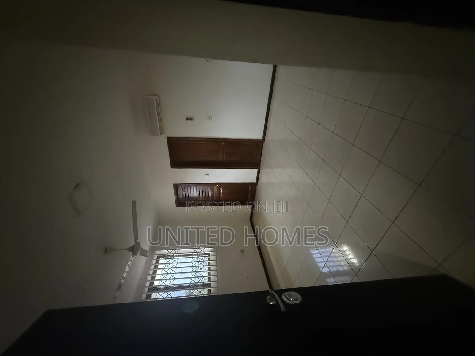 5bdrm House in East Legon for sale
