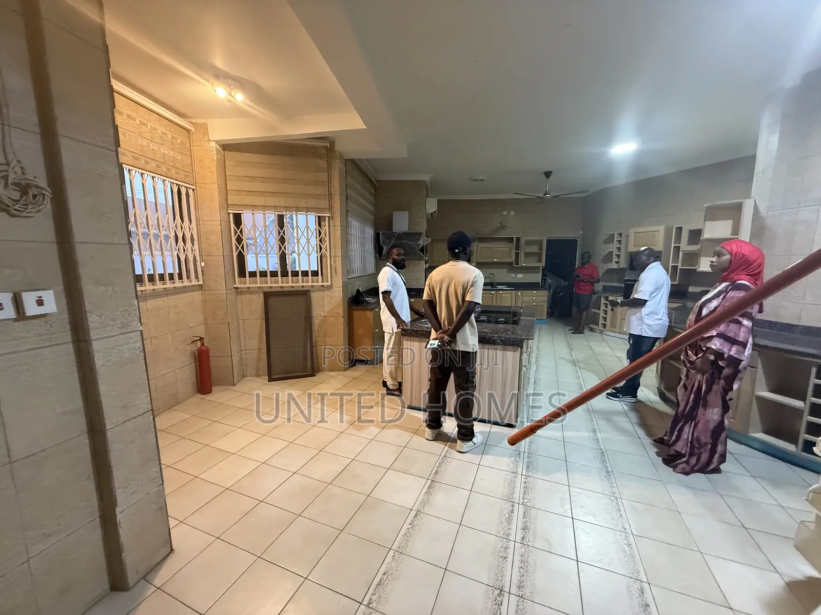 5bdrm House in East Legon for sale