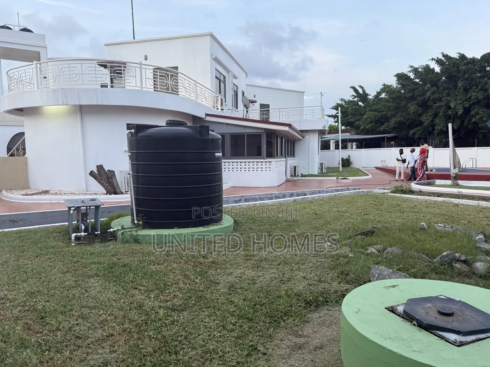 5bdrm House in East Legon for sale