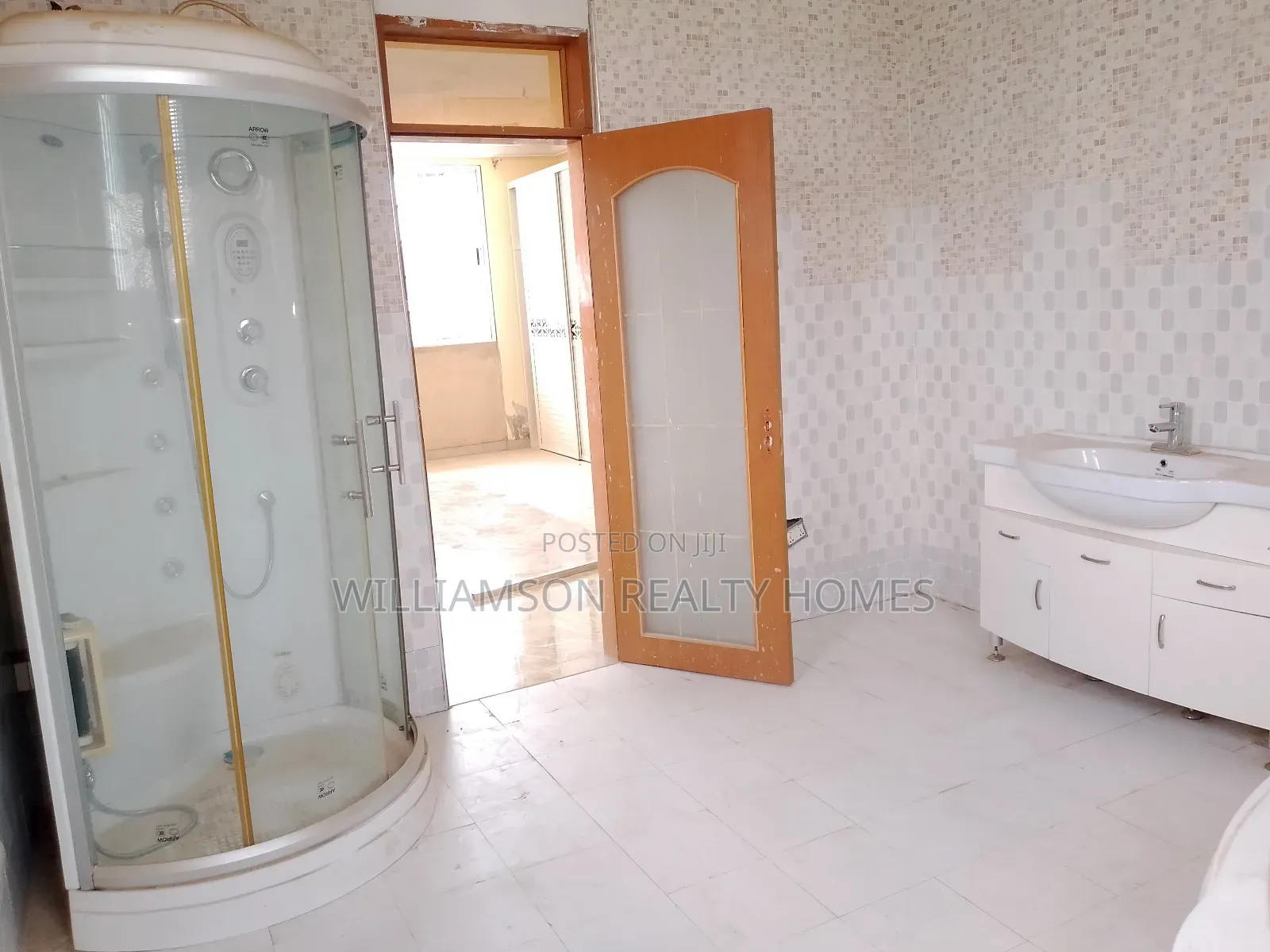 3bdrm Apartment in Community 18 Area, Spintex for rent