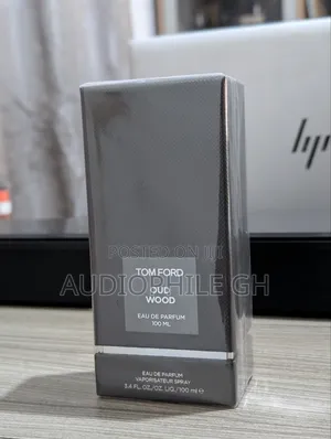 Tom Ford Oud Wood Eau De Parfum