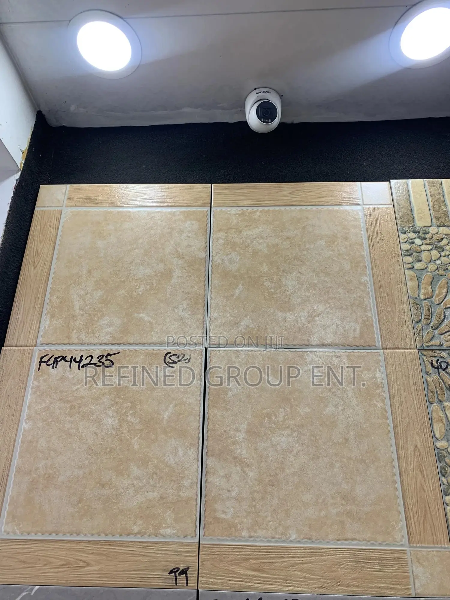 40/40cm Compound Tiles