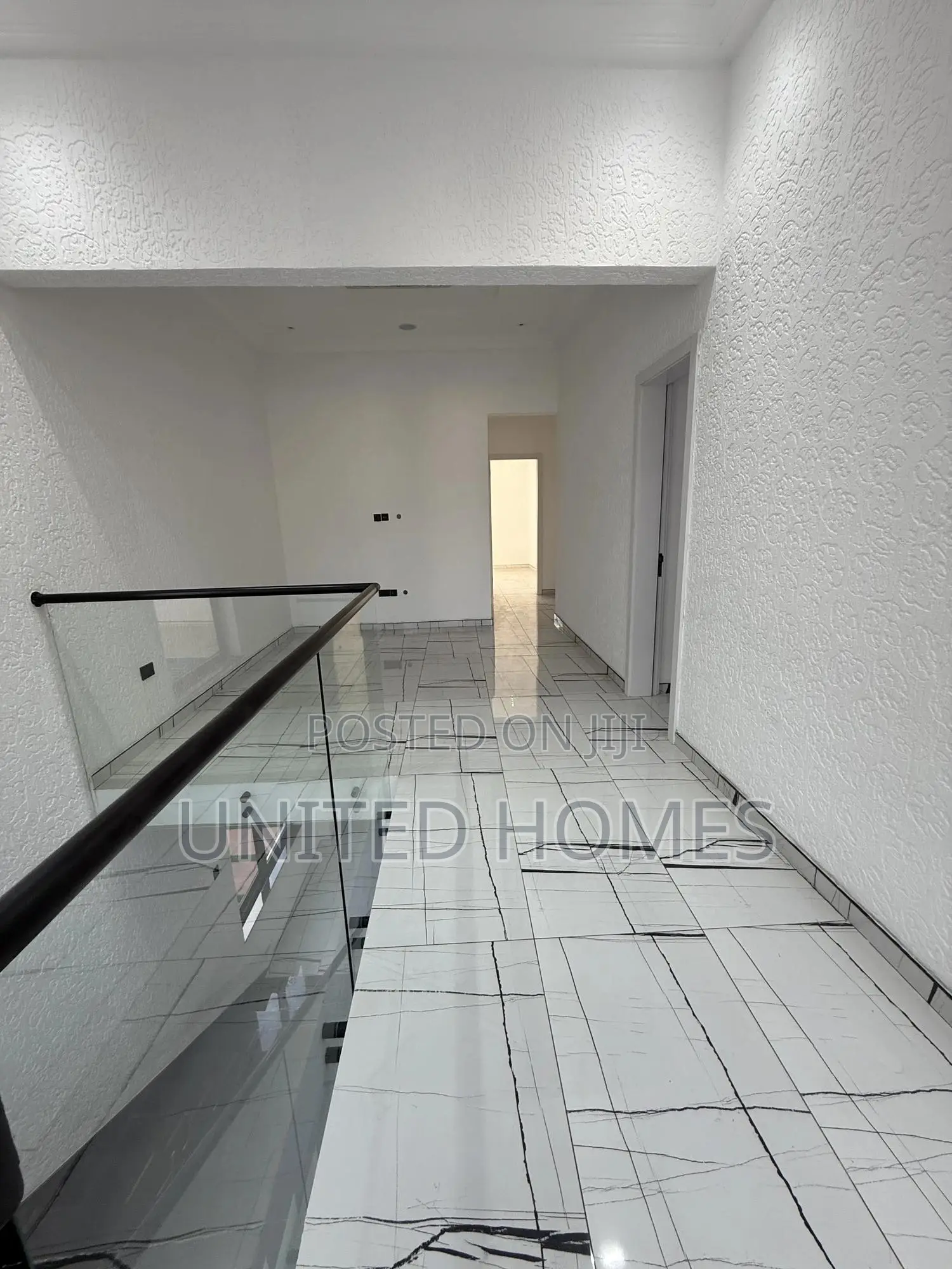 5bdrm House in East Legon for sale