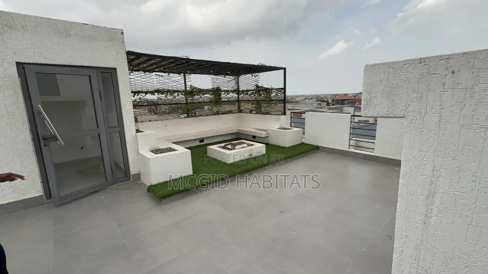 Furnished 4bdrm House in Ashaley Botwe for rent