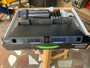 Shengfu Cd-08 Professional Rechargeable Microphone System.