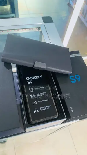 New Samsung Galaxy S9 64 GB Blue