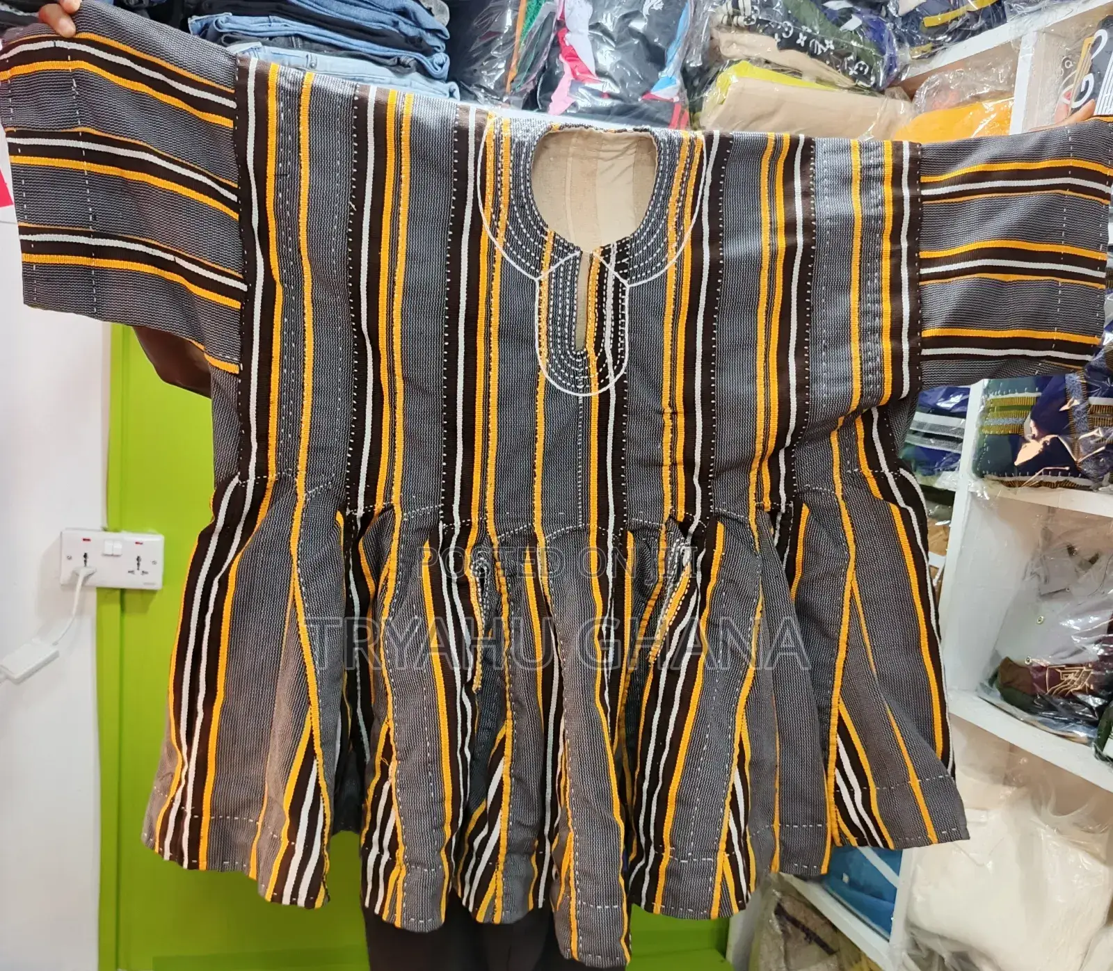 When Culture Meets Craftsmanship - Tryahu's Smocks Deliver