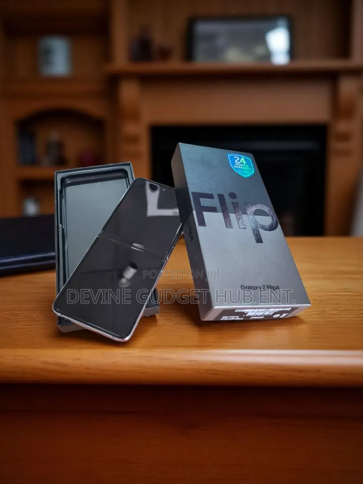 New Samsung Galaxy Z Flip4 256 GB Gray