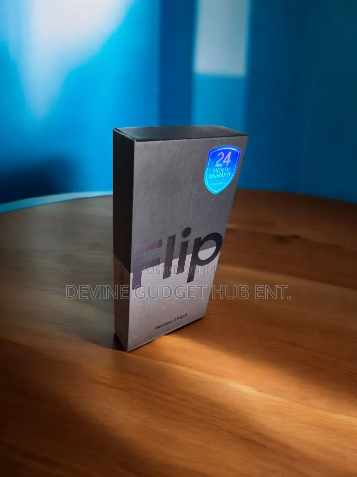 New Samsung Galaxy Z Flip4 256 GB Gray