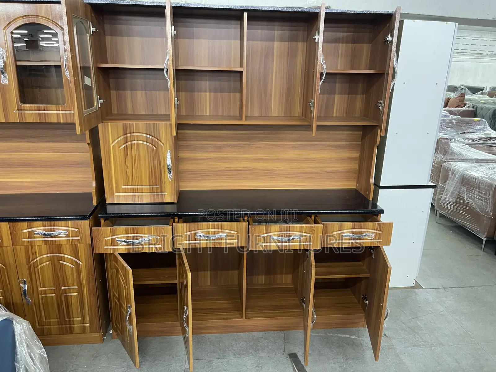 Quality Foreign Imported Kitchen Cabinet Available for Sale