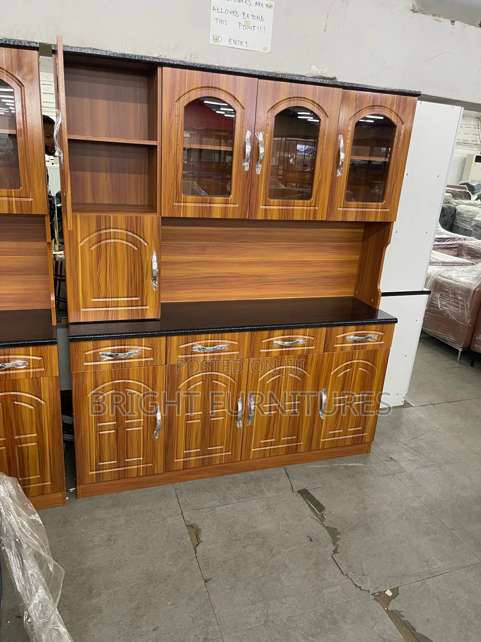 Quality Foreign Imported Kitchen Cabinet Available for Sale