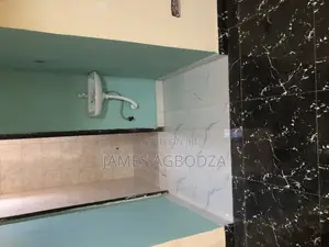 I’M a Professional Tiler in Kitchen