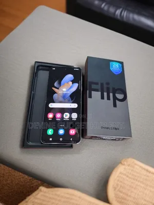 New Samsung Galaxy Z Flip4 256 GB