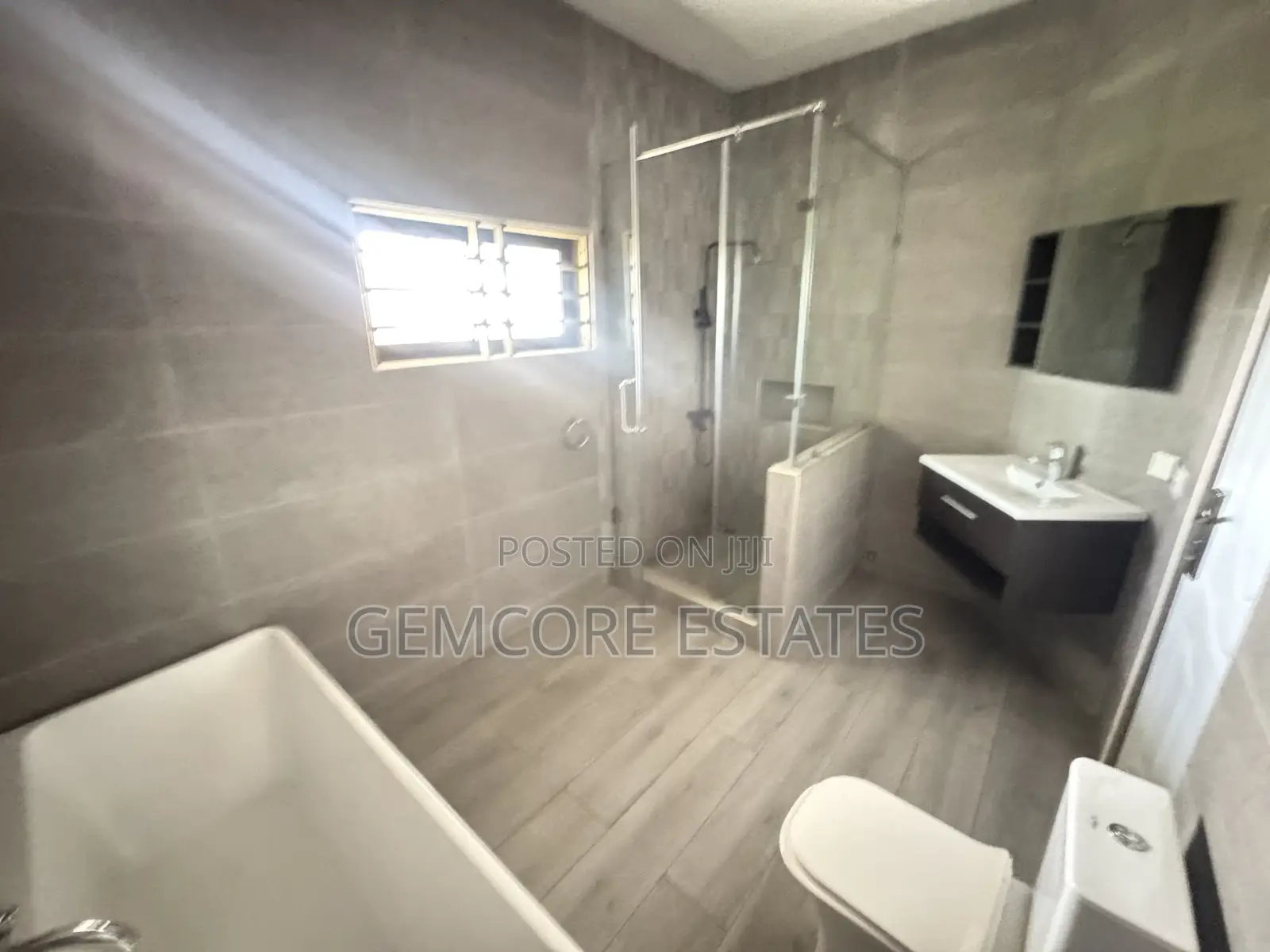 Furnished 3bdrm Townhouse / Terrace in East Legon Hills, Ashaley Botwe