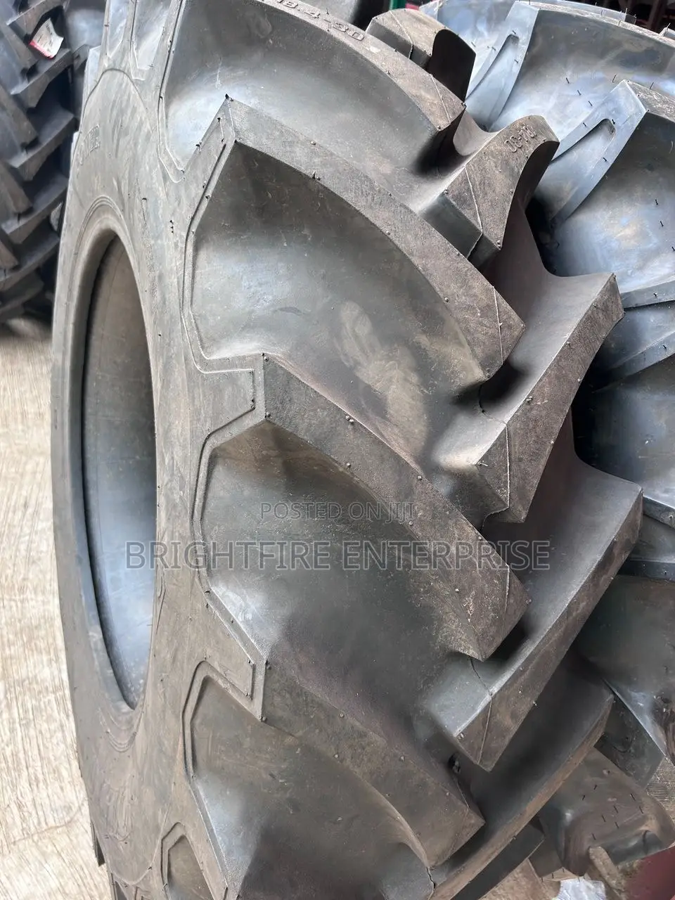 18.4-30 Tractor Base Tires