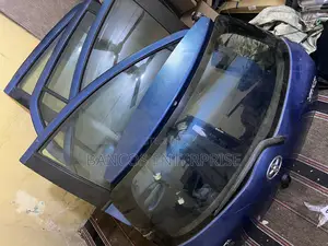 Toyota Yaris/ Toyota Vitz Hatchback Doors 09-12