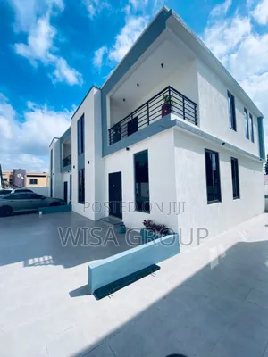 3bdrm Duplex in Wisa Group, Accra Metropolitan for rent