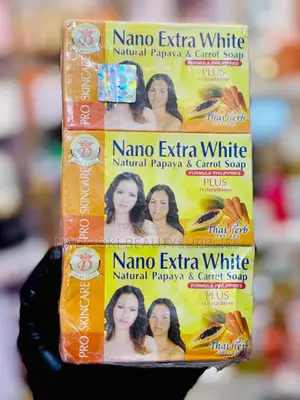 Nano Extra White Natural Papaya Carrot Soap