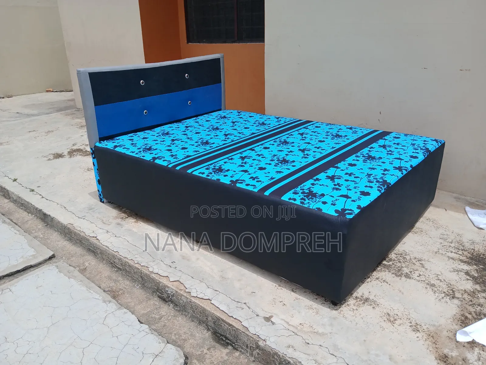 Inbuilt Double Bed11