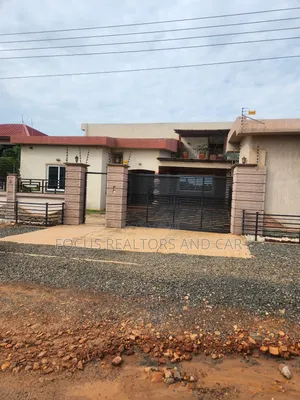 4bdrm House in Tema Metropolitan for sale