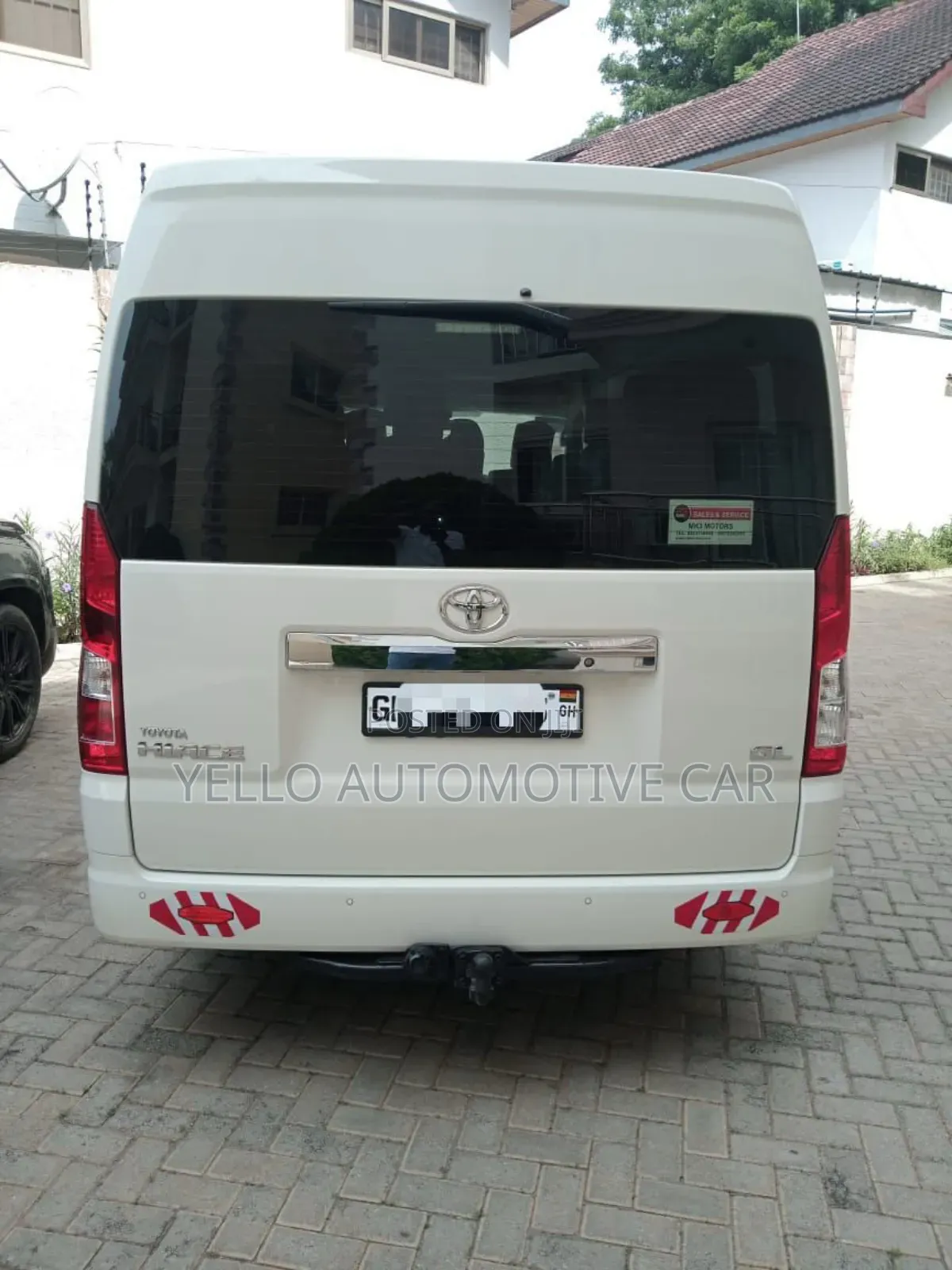 Rent 14 Seater Toyota Hiace