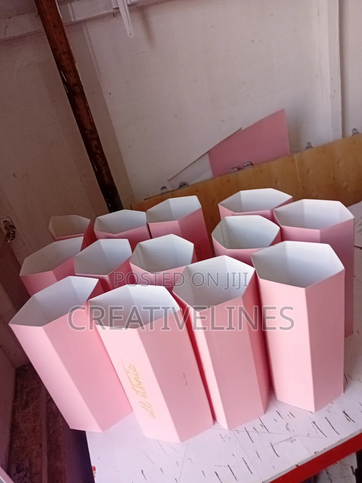 Hexagonal Boxes
