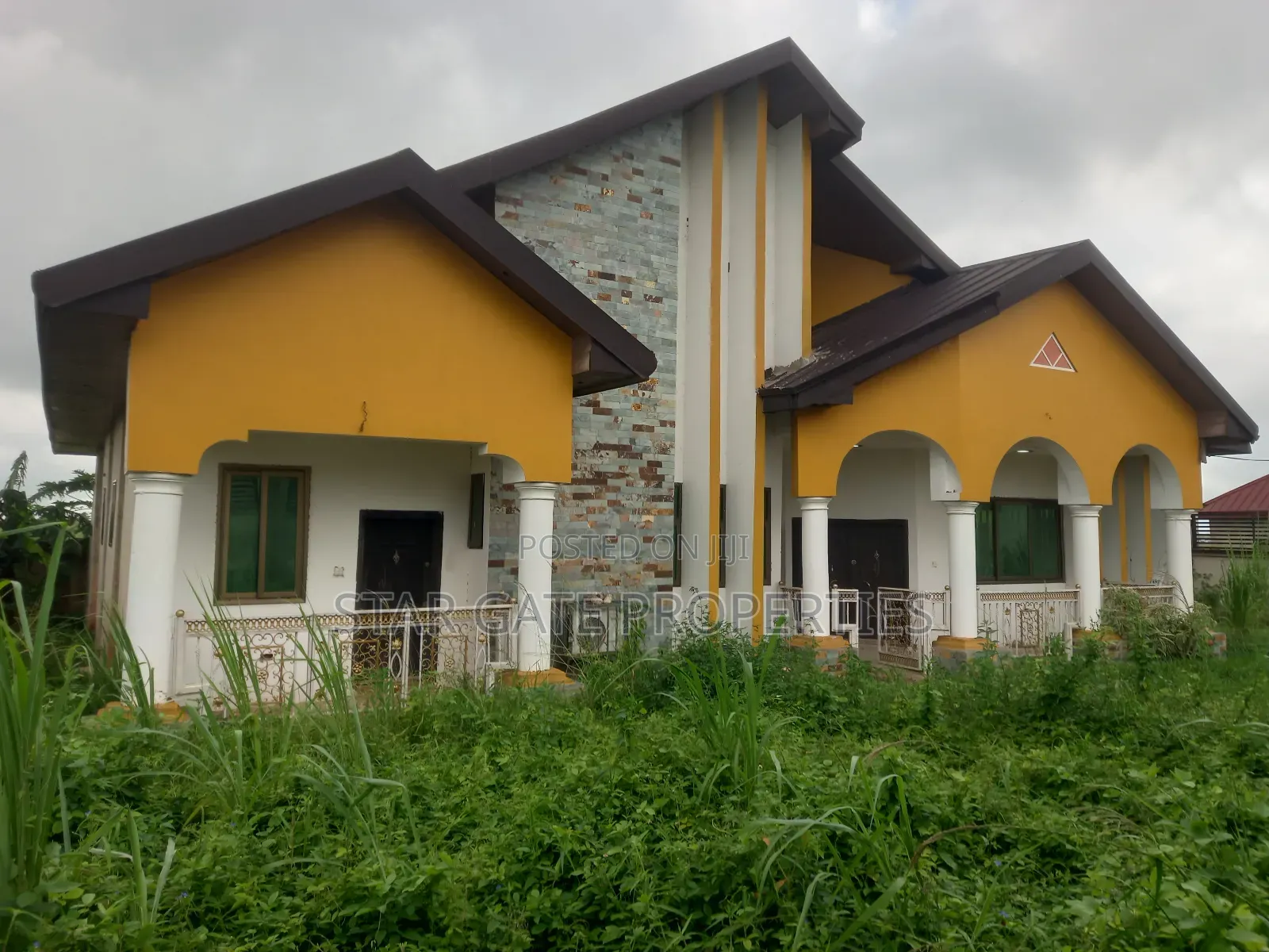 5bdrm House in Ejisu Donaso for sale