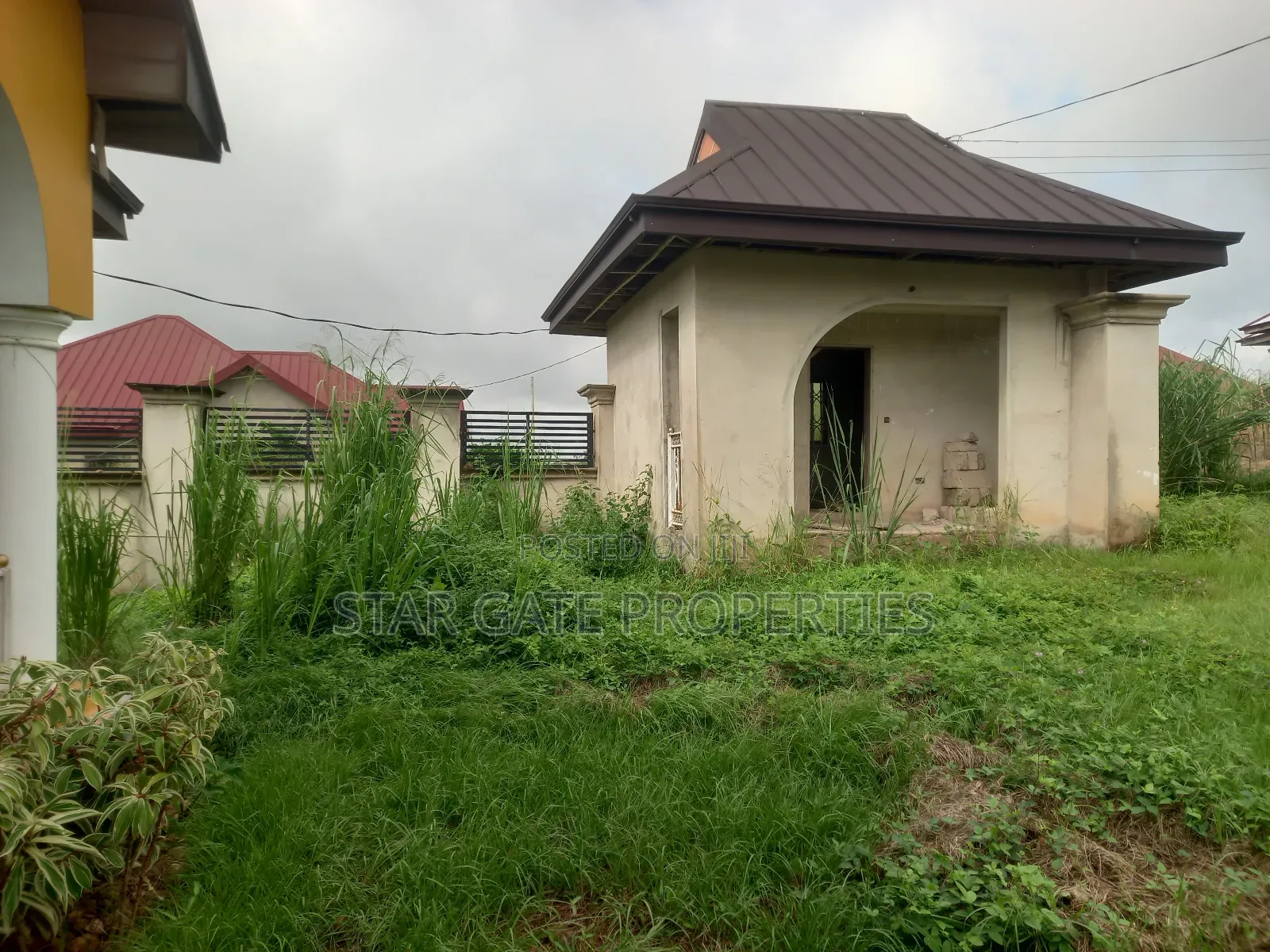 5bdrm House in Ejisu Donaso for sale
