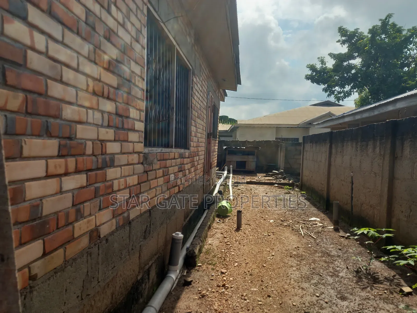 3bdrm House in Ejisu Adadientem for sale
