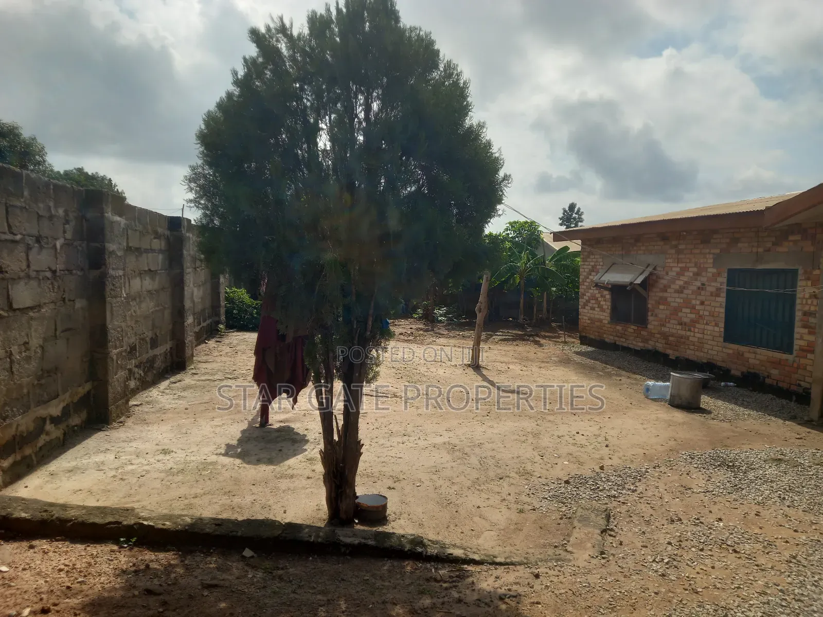 3bdrm House in Ejisu Adadientem for sale