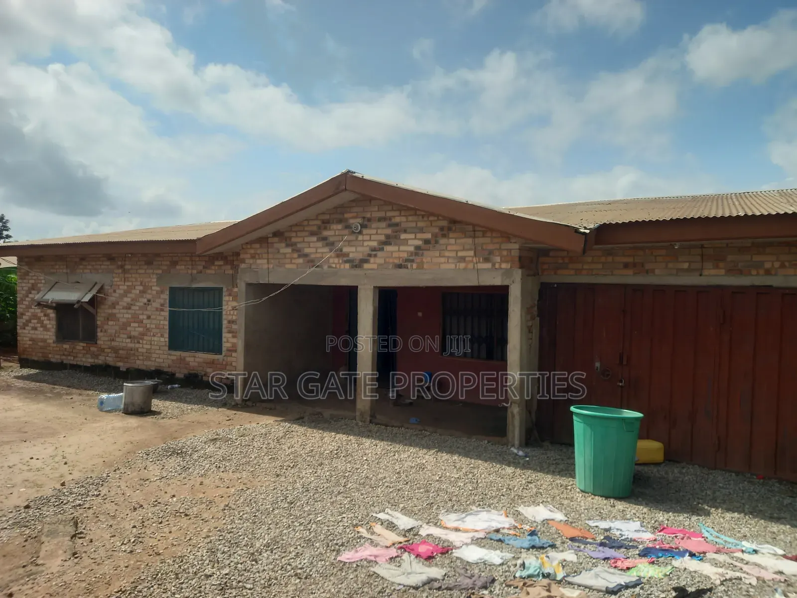3bdrm House in Ejisu Adadientem for sale