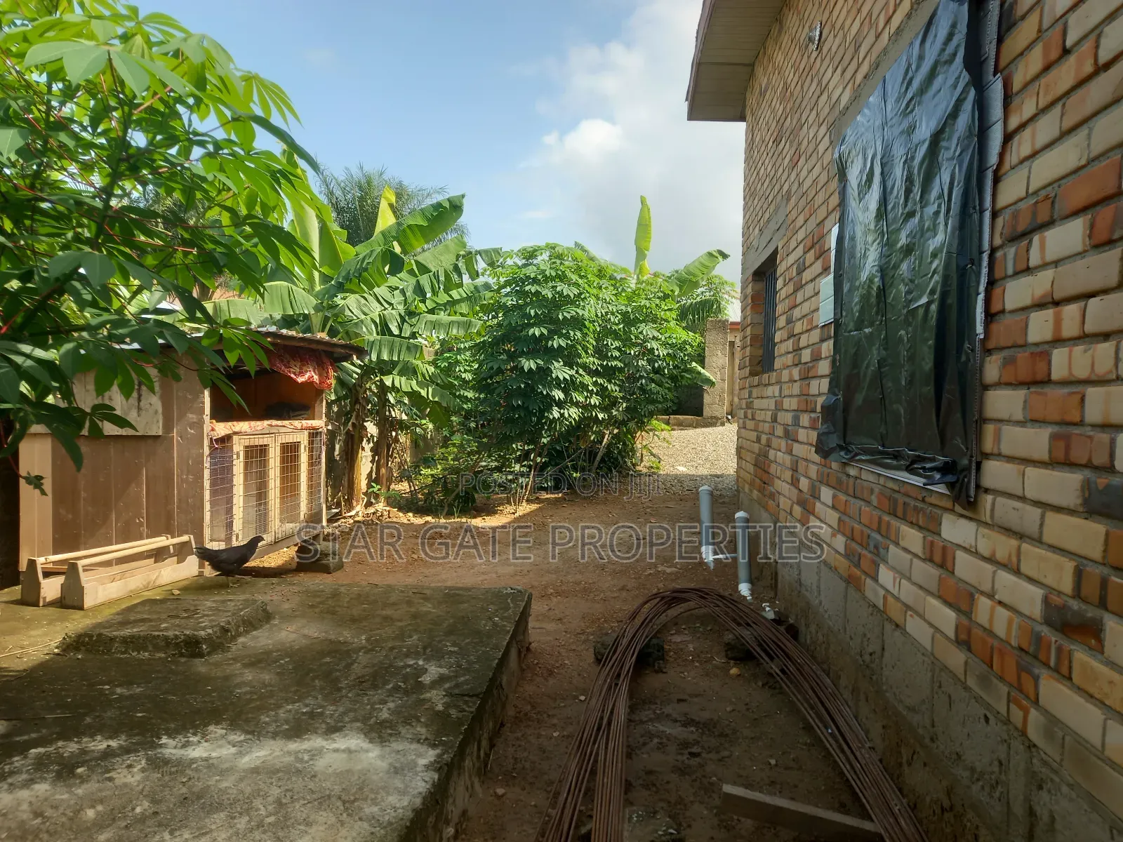 3bdrm House in Ejisu Adadientem for sale