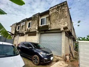 6bdrm House in Kumasi Metropolitan for sale