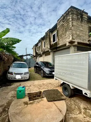 6bdrm House in Kumasi Metropolitan for sale