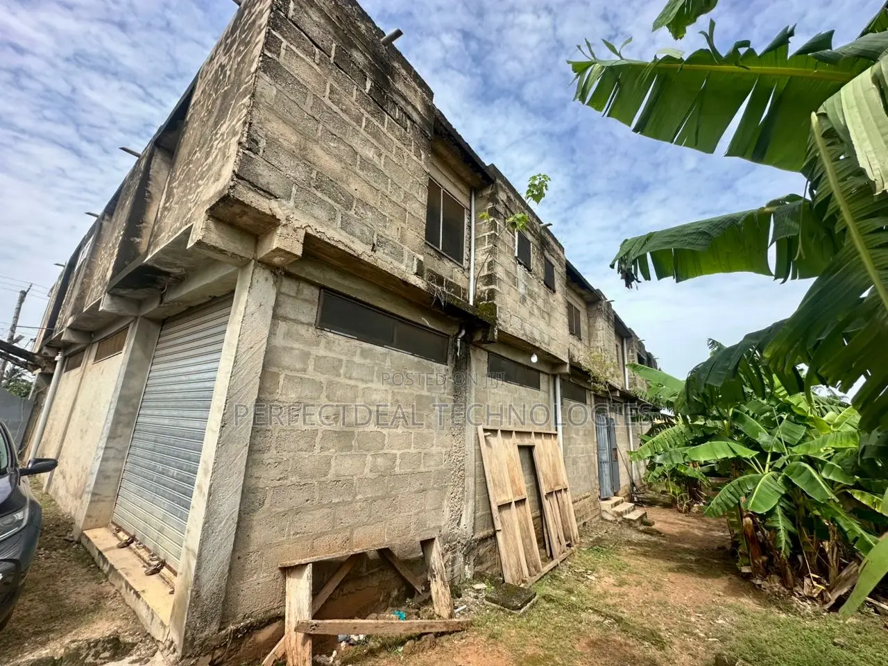 6bdrm House in Kumasi Metropolitan for sale
