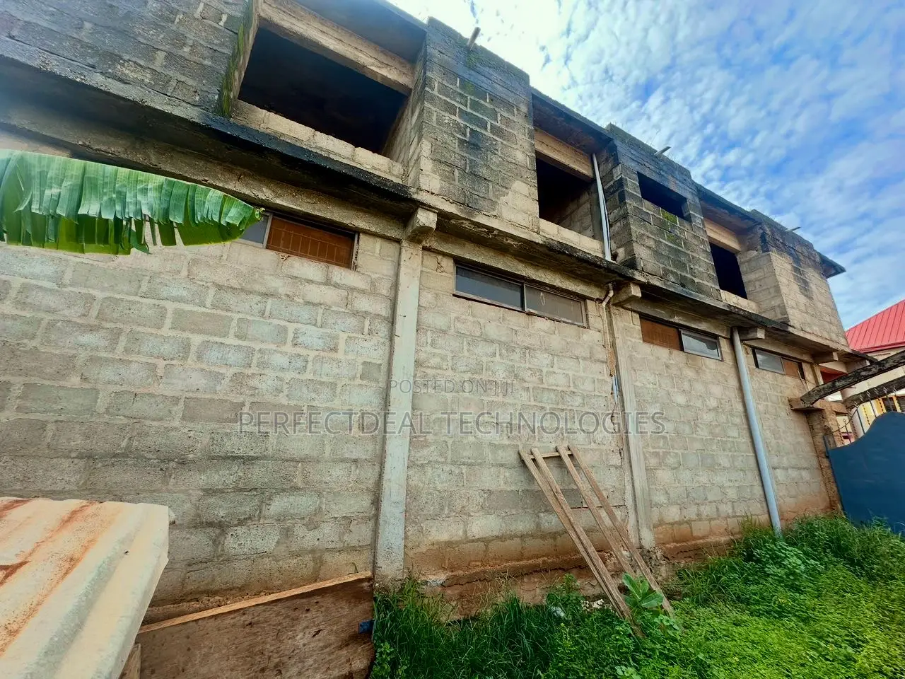 6bdrm House in Kumasi Metropolitan for sale