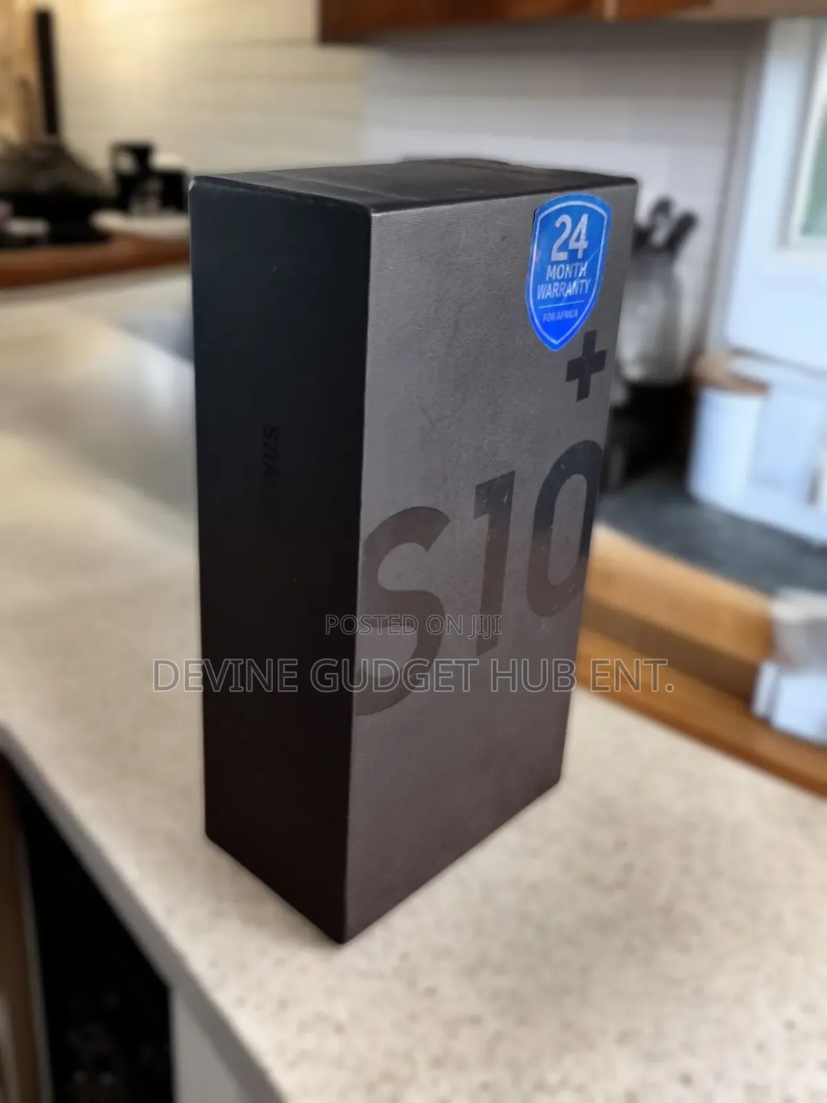 New Samsung Galaxy S10 Plus 128 GB Gold