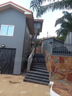 5 Master Bedrooms House at Fijai