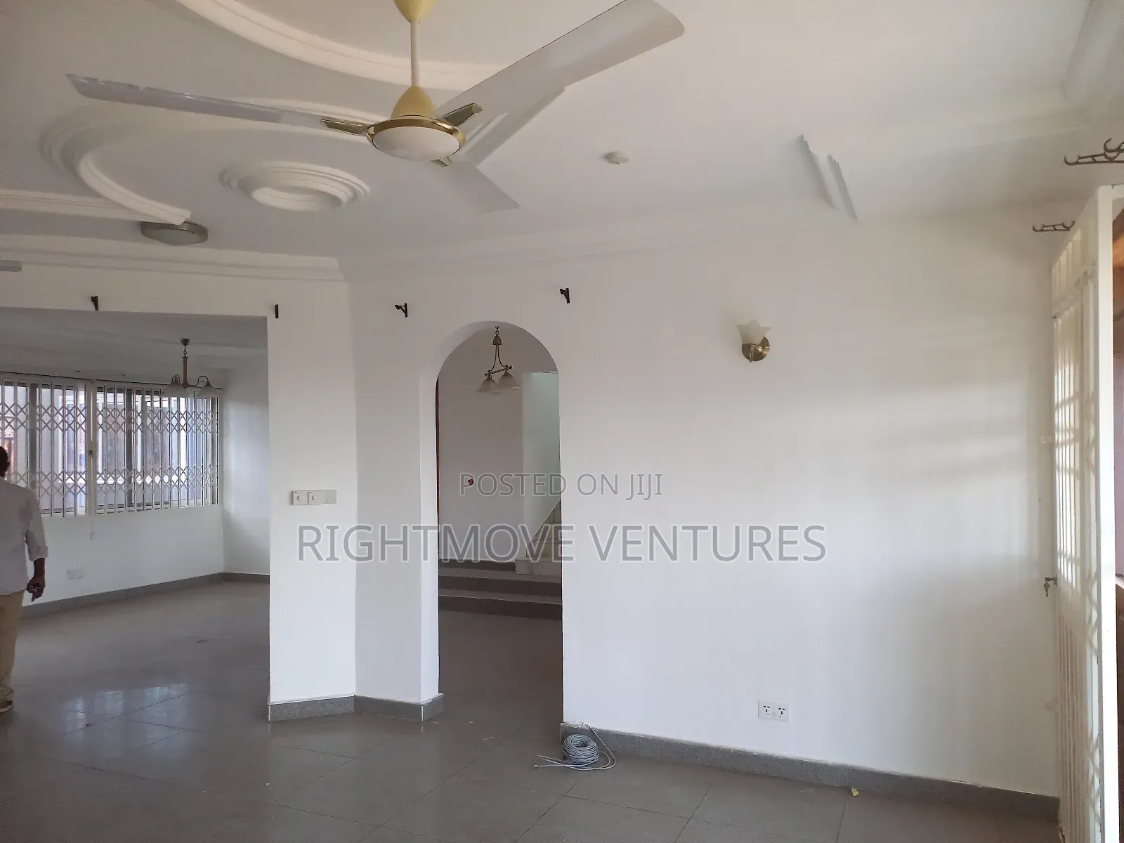 5 Master Bedrooms House at Fijai