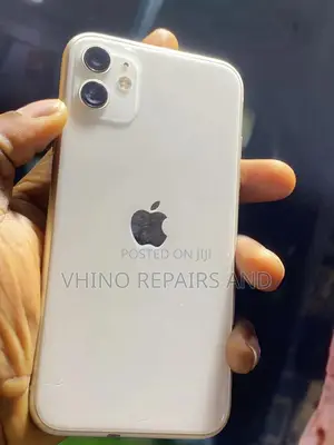 New Apple iPhone 11 128 GB White