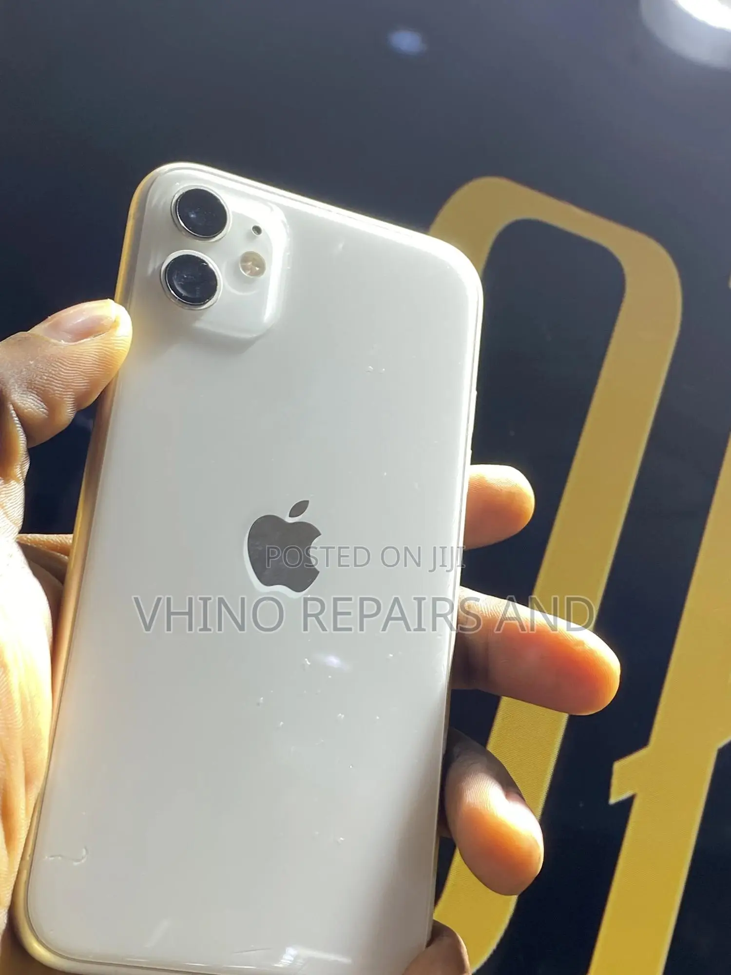 New Apple iPhone 11 128 GB White