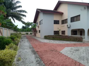 8bdrm Duplex in Takoradi for rent