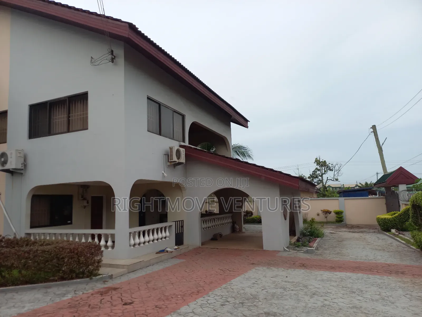 8bdrm Duplex in Takoradi for rent